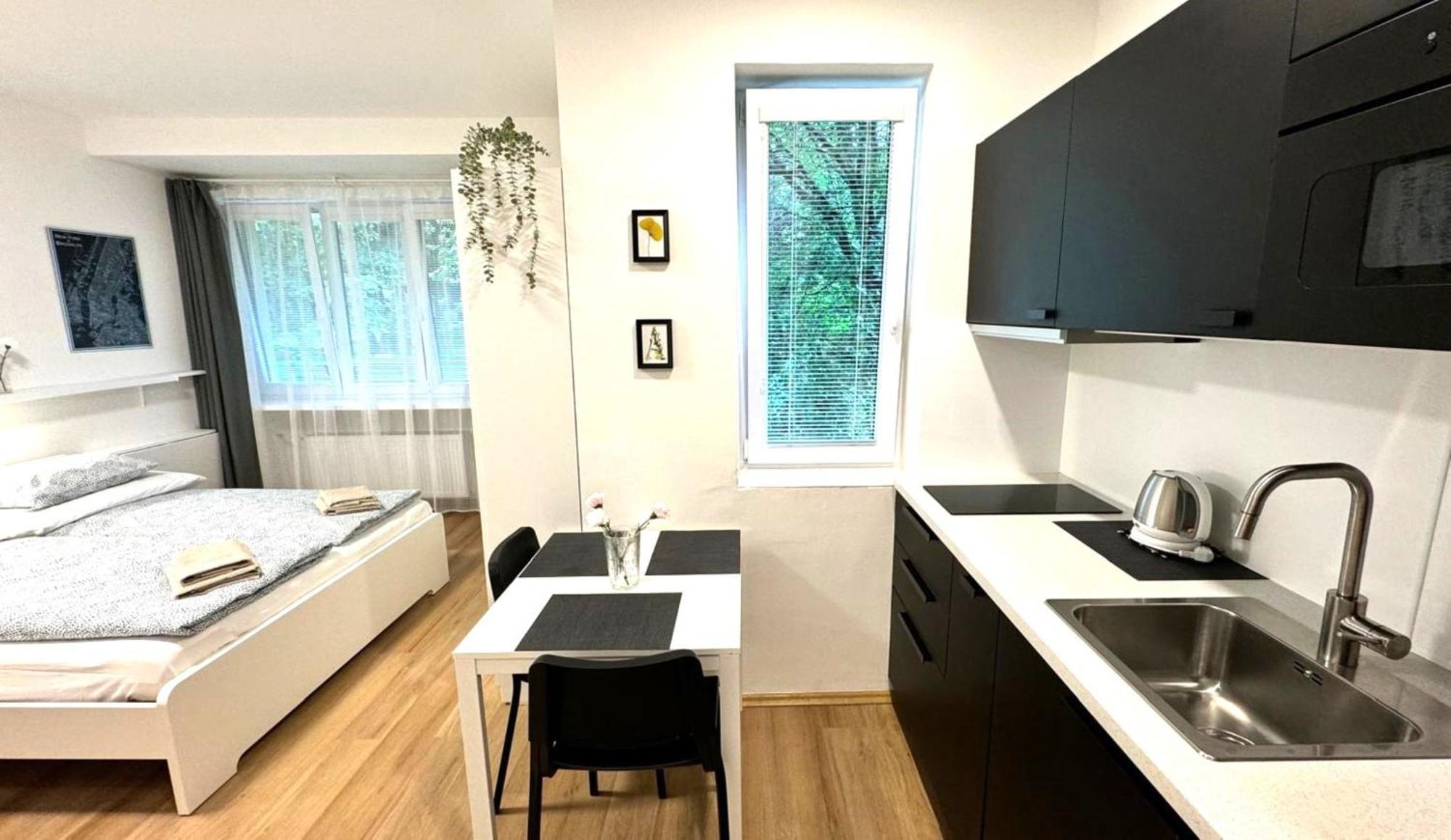 Hillside Studios Прага Екстер'єр фото